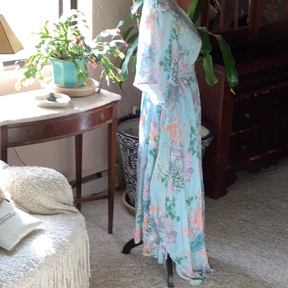 GUC Tolani Maxi Dress - Picture 5 of 11